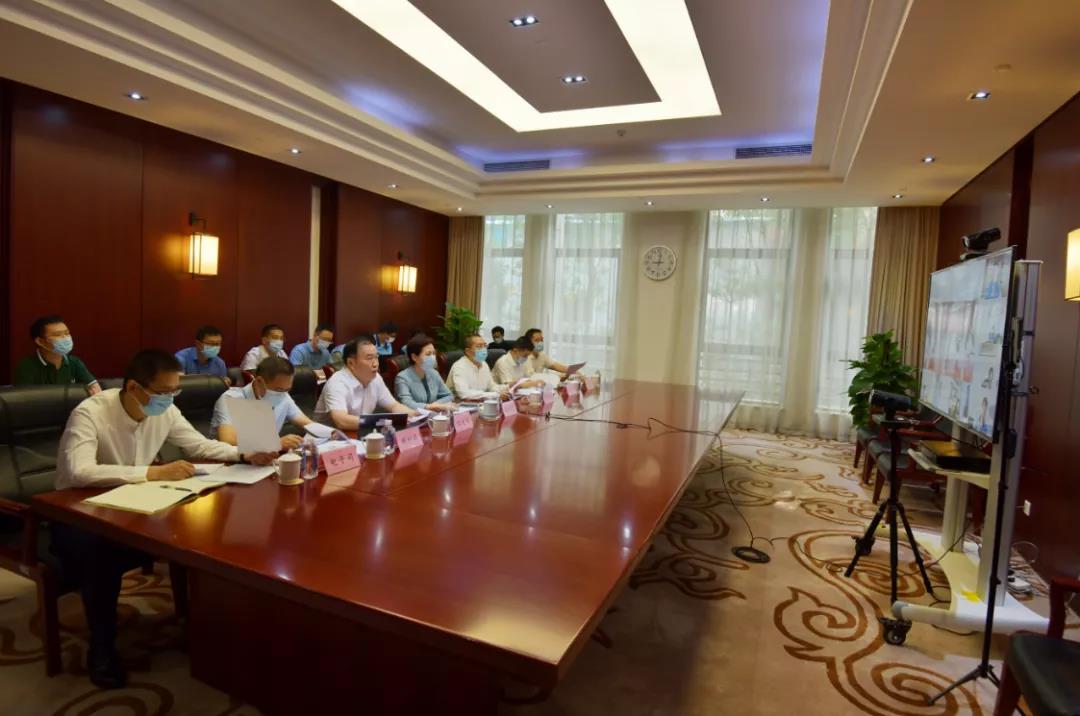 工業(yè)和信息化部召開(kāi)“促進(jìn)新一代信息技術(shù)與制造業(yè)深度融合 加快制造業(yè)數字化轉型”重點(diǎn)建議提案辦理工作座談會(huì )